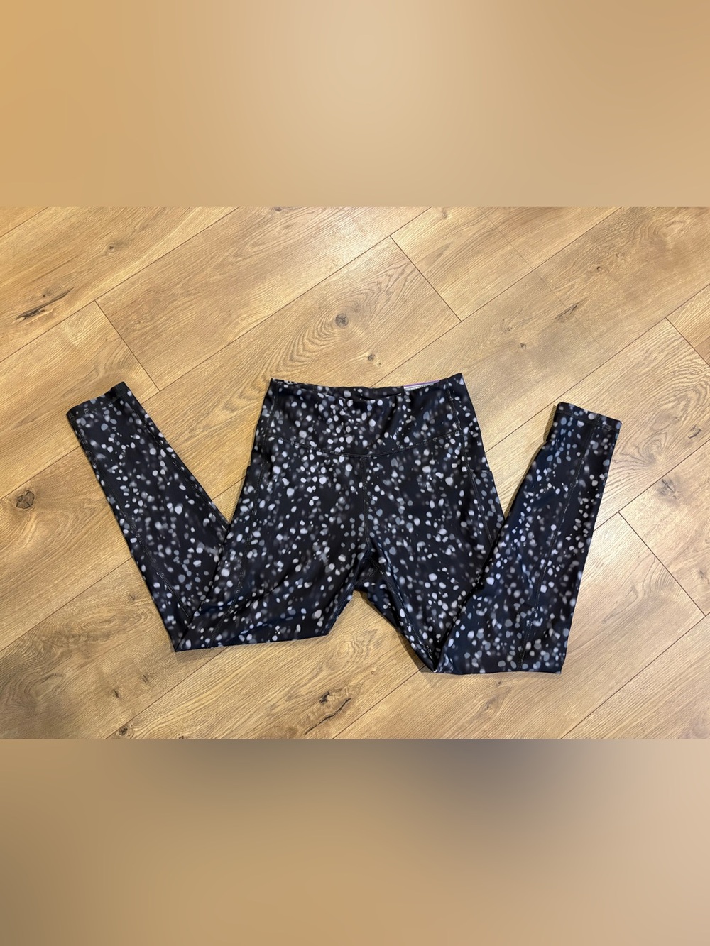 Tek Gear Women's Leggings - M - Black/White Spotted 7/8 High Rise Pockets